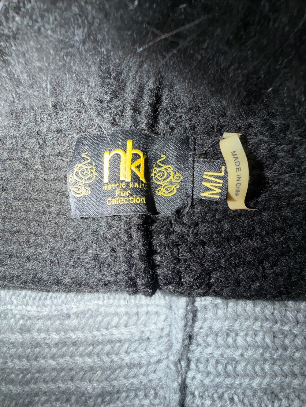 Metro Knit Fur Collection Raccoon Fur Cable Knit Hooded Poncho Cape M Après Ski - Picture 4 of 6